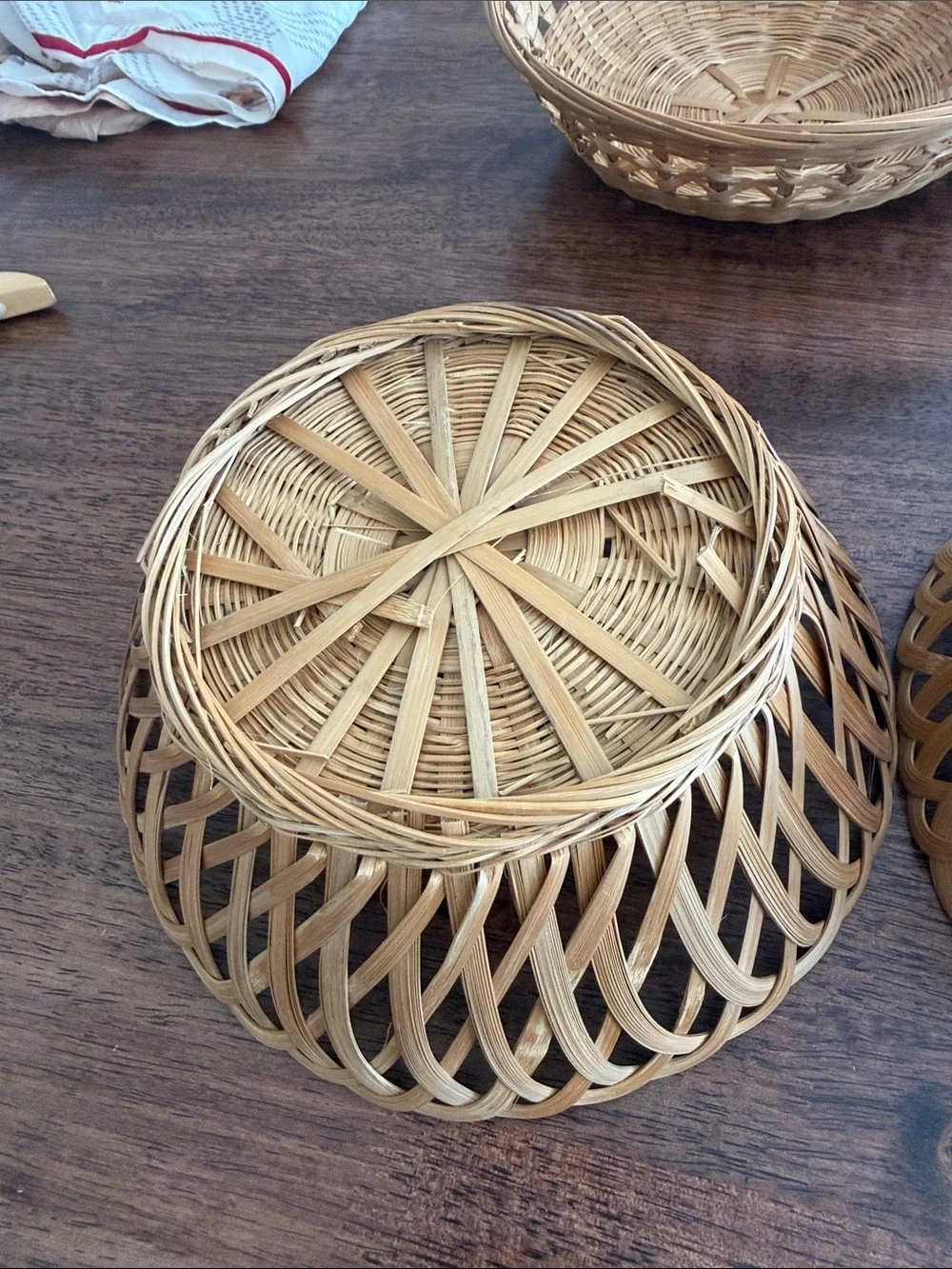 6 round wicker multi purpose baskets